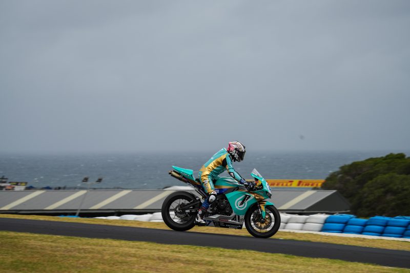 Toba and Pawi tackle their first WorldSSP qualifying of the 2024 season at Phillip Island